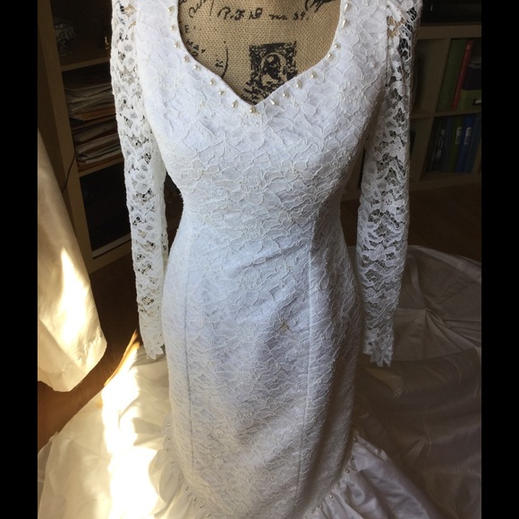 WEEDING DRESS - Picture 2 of 4