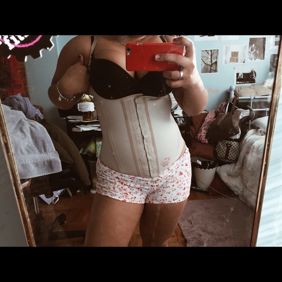 WAIST TRAINER BRAND NEW WITHOUT TAGS