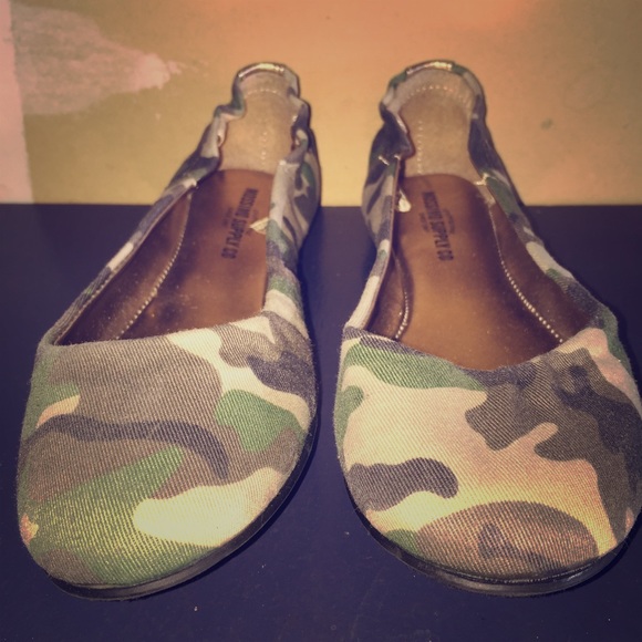 Camo flats