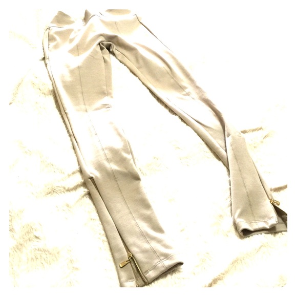 ‼️SOLD‼️Leggings/pants