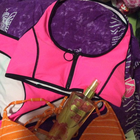 ββSOLDββ - Picture 1 of 2