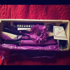 Brand new Purple InStyler with bonuses