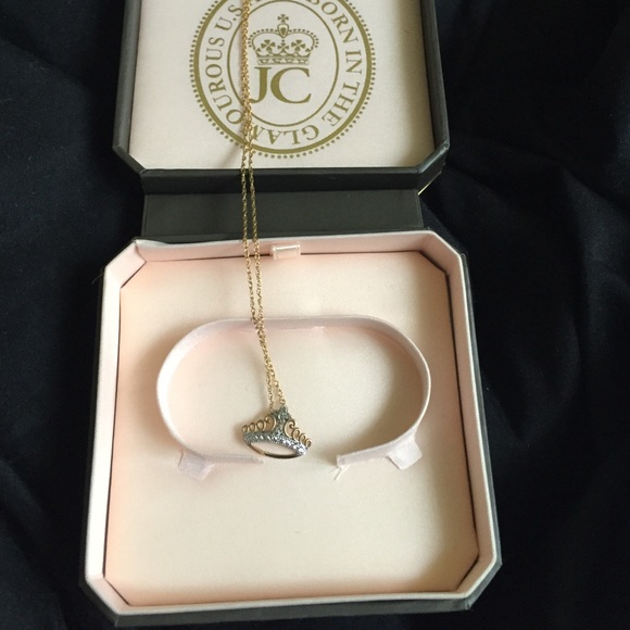 Juicy couture necklace