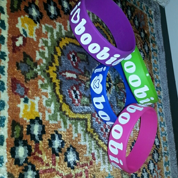 I <3 boobies 4 bracelets