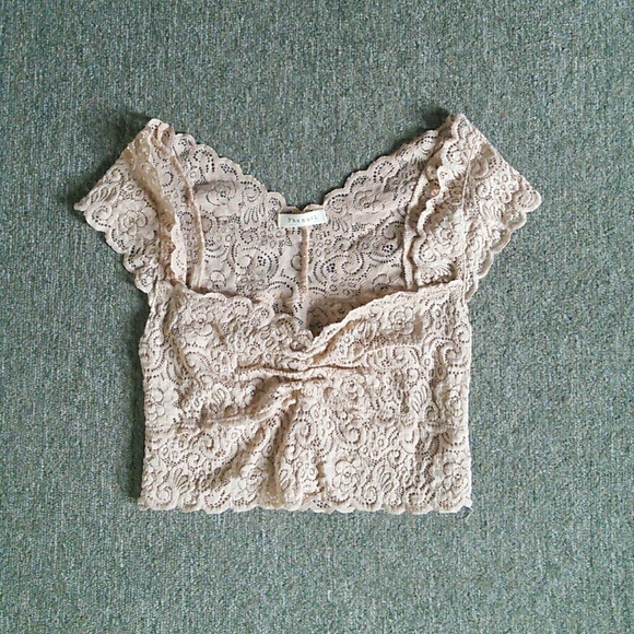 Free People Tops - Lace crop top
