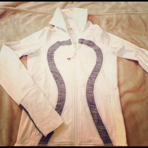 Lululemons track jacket with thumb holes