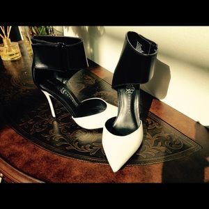 Rock & Republic Ankle Strap Heels