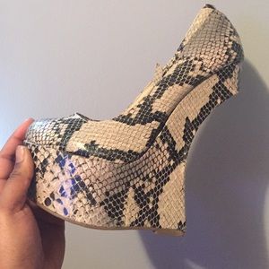 RIIO Heel-less Wedges