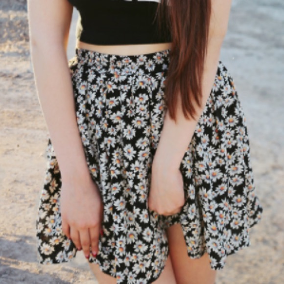 Brandy Melville Floral Skirt