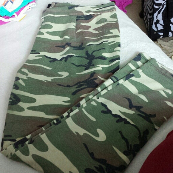 Camouflage leggings