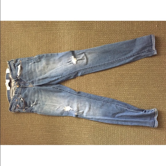 Hollister medium wash jeans