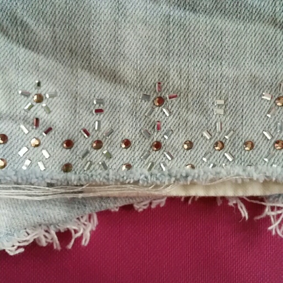 Girls short shorts - Picture 4 of 4