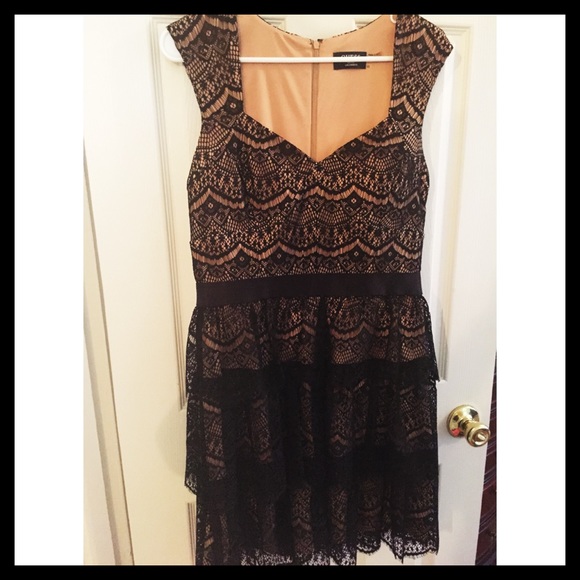 Gorgeous GUESS black lace/nude cocktail dress!
