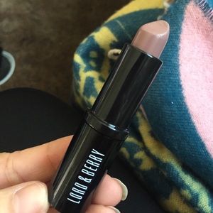 Lord & Berry Intensity lipstick: Smooth Beige
