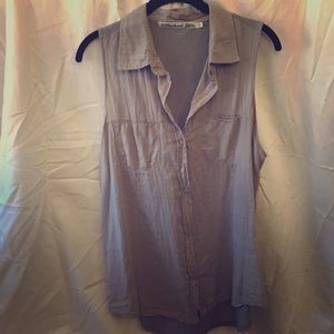 Sleeveless Michael Stars size 2 button down