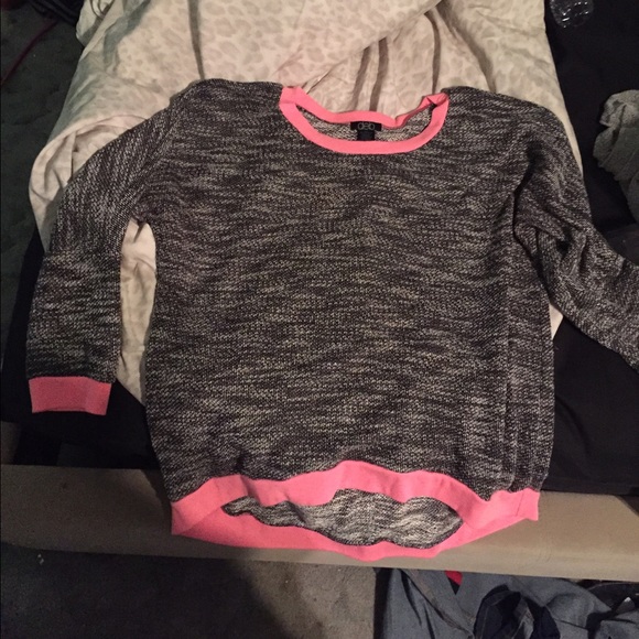 *SOLD* Gray & pink sweater.