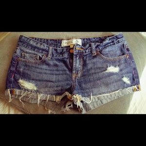 VS (PINK) SHORTS JEAN'S