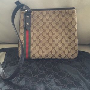 GUCCI SIDE PURSE