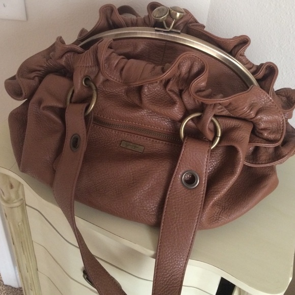 Jessica Simpson Handbags - Leather Jessica Simpson Purse