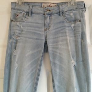 Hollister Ripped Jeggings 3S W26 L29