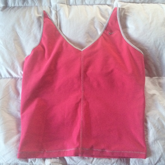 Nike drifit workout tank