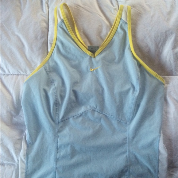 Nike drifit workout tank
