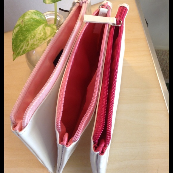 SAKS FIFTH AVENUE wallet, clutch purse. 3 zippers.