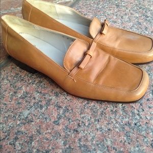 Vintage Coach Aileen Flats