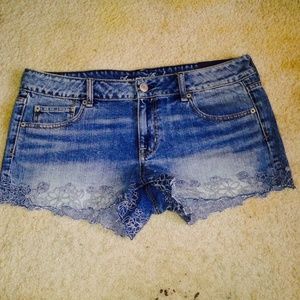 AMERICAN EAGLE shorts!