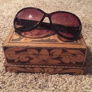 Banana Republic Sunglasses (NEW)