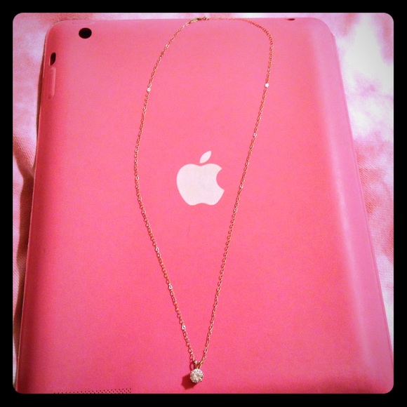 Sterling silver necklace with diamond like gem!