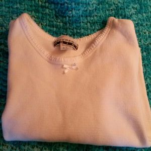 wHITE LARGE THERMAL  SHIRT WITH BOW!