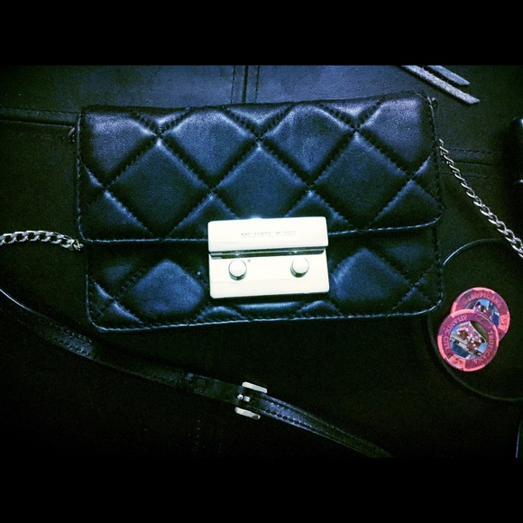 Michael Kors mini crossbody - Picture 2 of 3