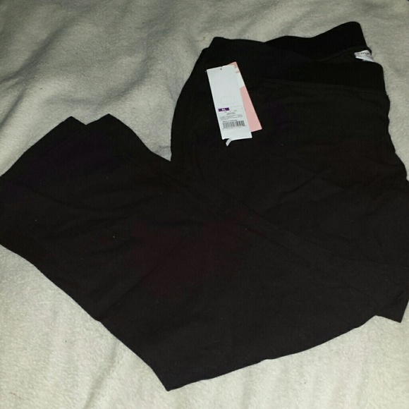 Brand new black stretchy maternity pants
