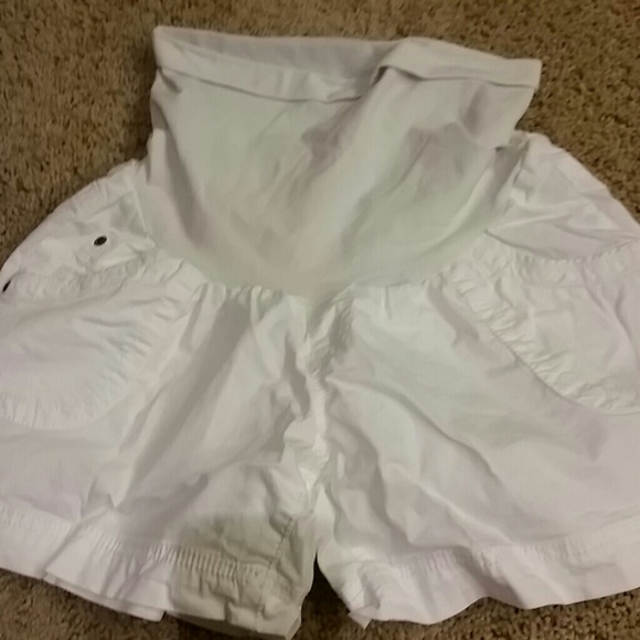 Maternity white shorts size medium