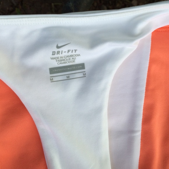 Nike Dri-fit Racer back sports top - Picture 3 of 3