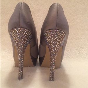 Steve Madden Glitter Pumps