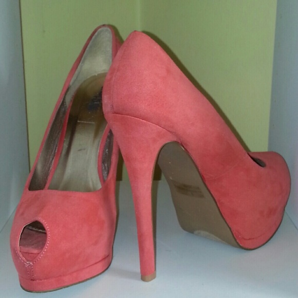 **FINAL PRICE**Peach peeptoe stilleto shoe - Picture 2 of 4