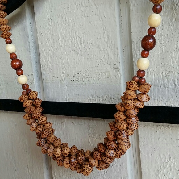 Coconut wood Hawaiian Necklaces - Picture 2 of 4