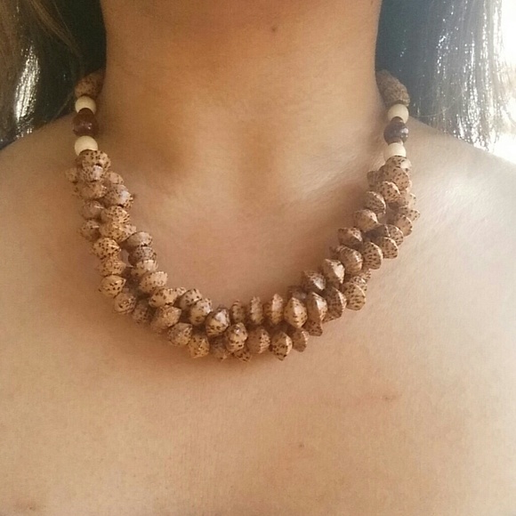 Coconut wood Hawaiian Necklaces - Picture 3 of 4