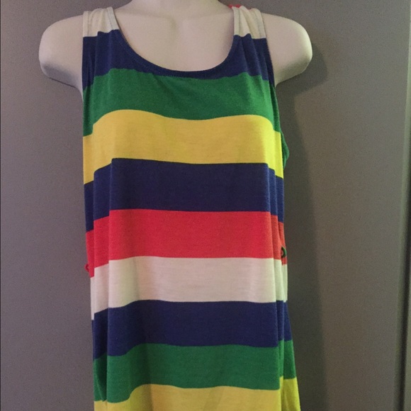 Colorful top. great with a brown or black belt - Picture 1 of 2
