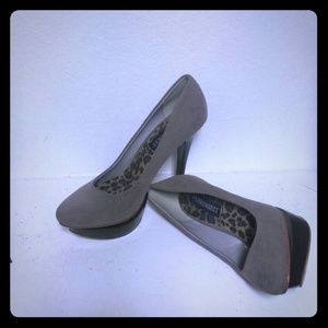 Swede Gray Pumps