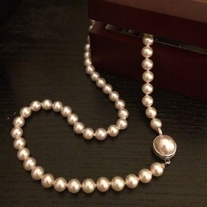 Elegant Majorica Pearl Necklace - BARGAIN PRICE!