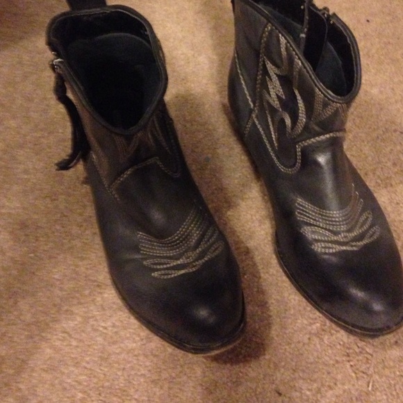 Faux leather grey cowboy boots