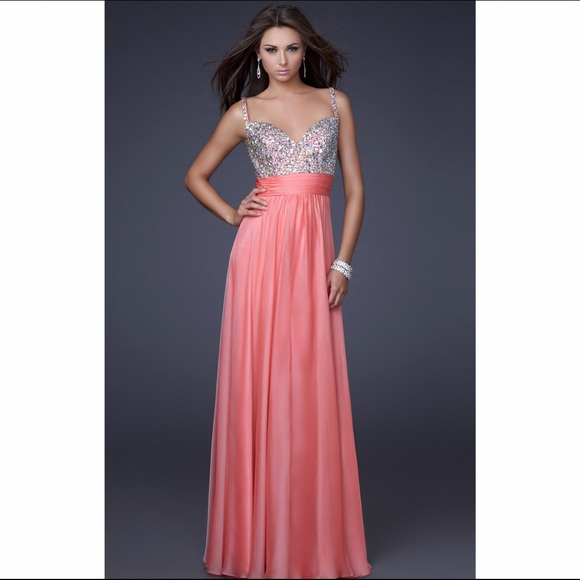 La Femme Sweetheart Prom Dress