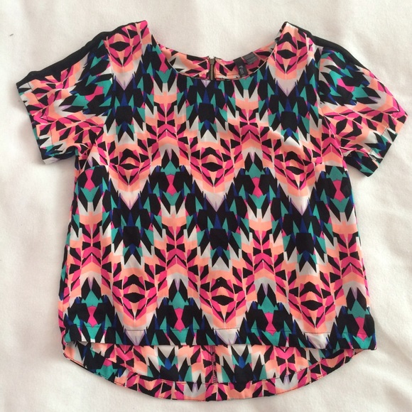 Colorful Geometric Top