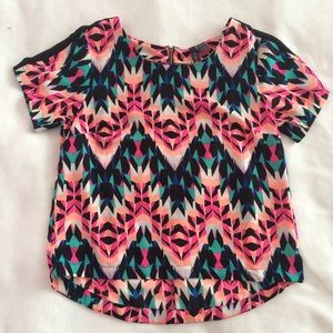 Colorful Geometric Top