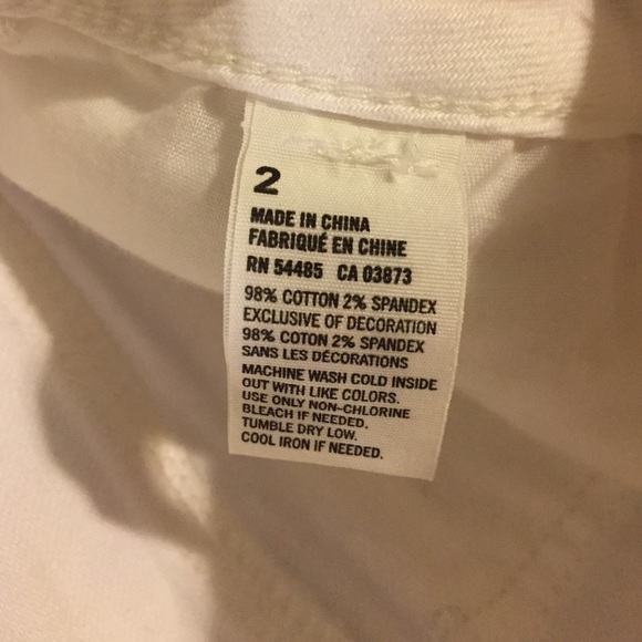 🚫SOLD🚫 AEO shorts - Picture 2 of 3