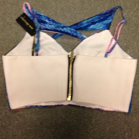 NWT Leather Cut Out Crop Top - Picture 2 of 4