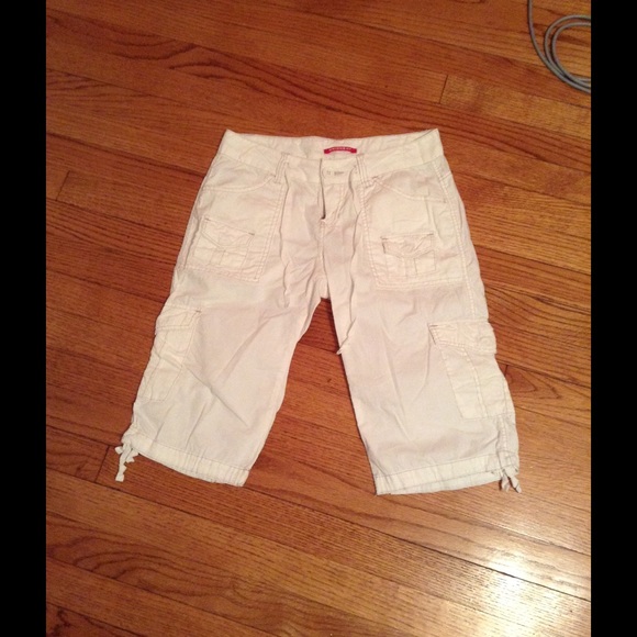 ⭐️Unionbay Capris⭐️WHITE